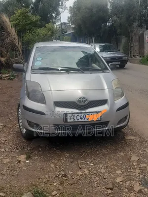 Toyota Yaris 2009 Silver