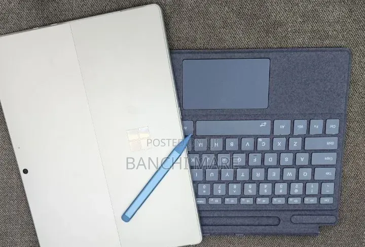 New Laptop Microsoft Surface Pro 9 16GB Intel Core i7 SSD 512GB