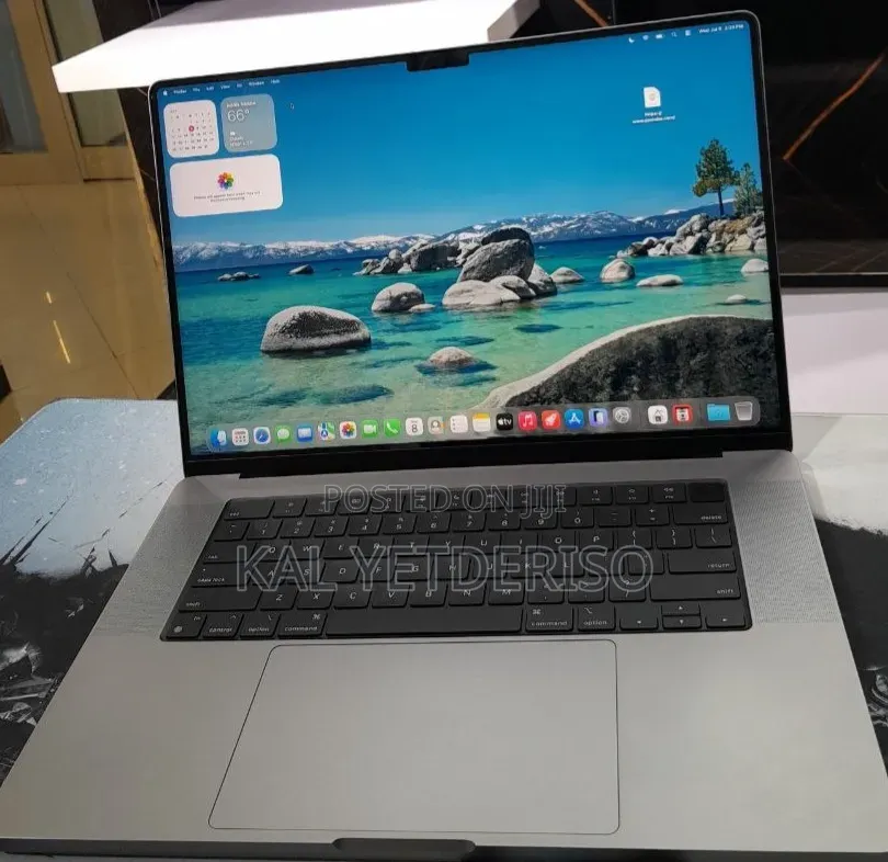 New Laptop Apple MacBook Pro 2021 M1 32GB SSD 512GB