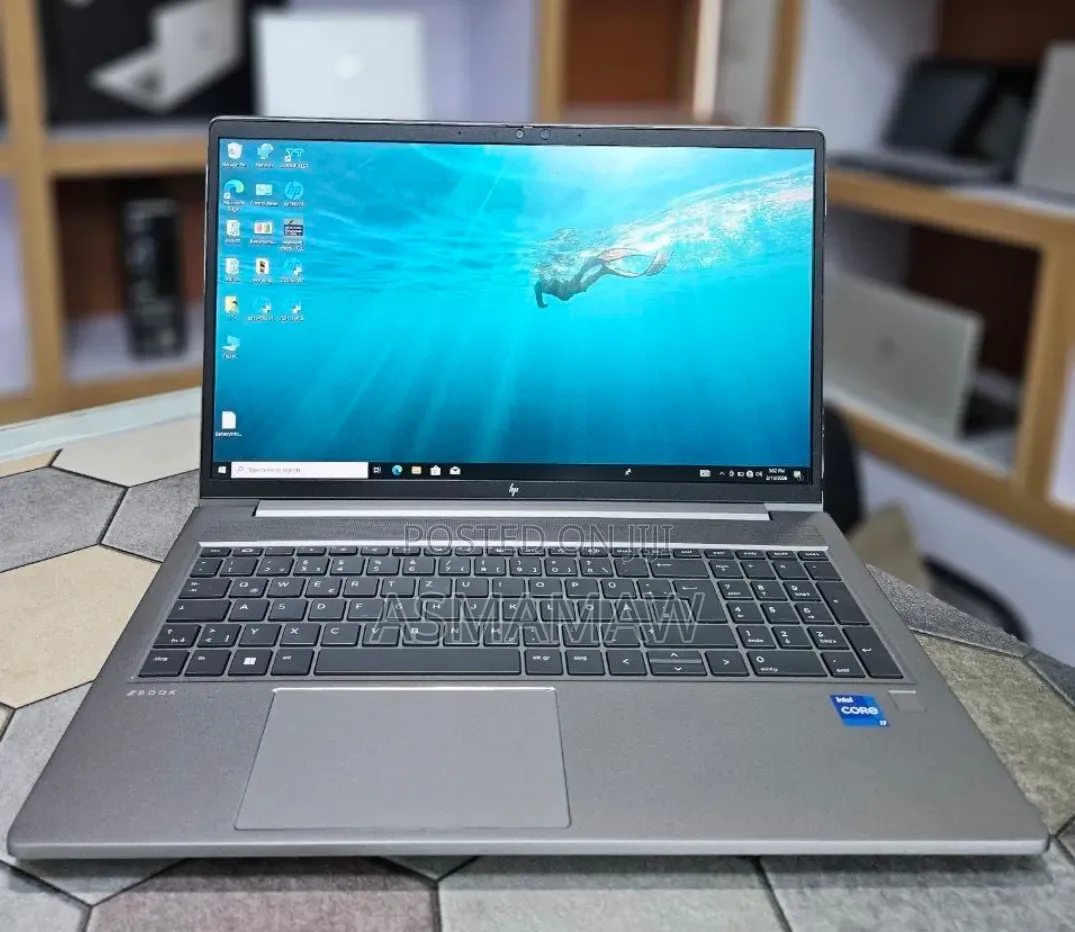 New Laptop HP ZBook Power G9 i7 16GB Intel Core i7 SSD 1T