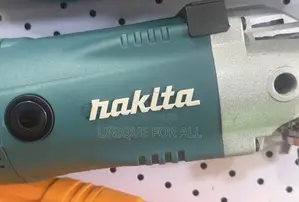 Makita Original Grinder