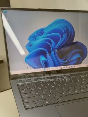 New Laptop Lenovo Yoga 7i 16GB AMD Ryzen 7 SSD 512GB