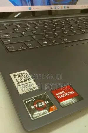 New Laptop Lenovo Yoga 7i 16GB AMD Ryzen 7 SSD 512GB