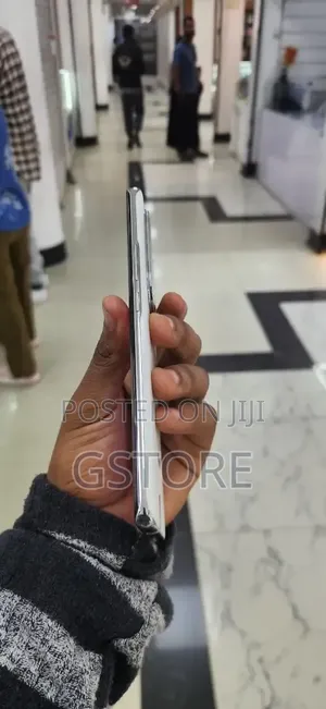 New Oppo Reno 12 5G 256 GB White