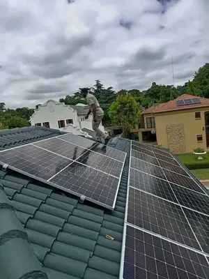 1Kw Solar Panel,invertor and Lithium Ion Battrey