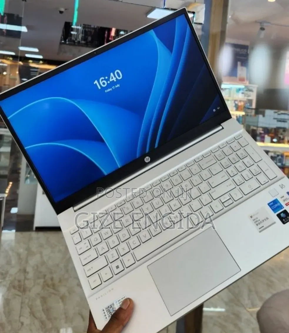New Laptop HP Pavilion 15 16GB Intel Core i5 SSD 512GB