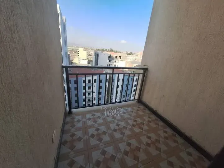 3bdrm Apartment in ቦሌ ቡልቡላ የሚሸጥ ባለ 3, Bole for sale