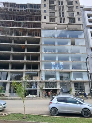 ሱቆችን በተለያዪ የካሬ አማራጭ እየሸጥን እንገኛለን