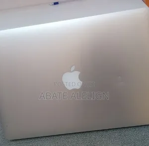 New Laptop Apple MacBook Air 2015 8GB Intel Core i5 SSD 256GB