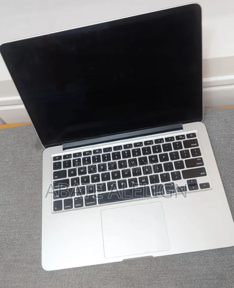 New Laptop Apple MacBook Air 2015 8GB Intel Core i5 SSD 256GB