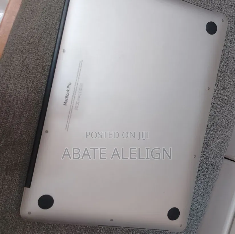 New Laptop Apple MacBook Air 2015 8GB Intel Core i5 SSD 256GB