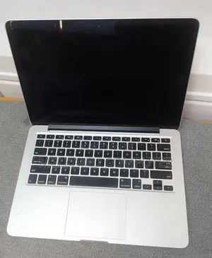 New Laptop Apple MacBook Pro 2015 8GB Intel Core i5 SSD 256GB