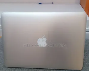 New Laptop Apple MacBook Pro 2015 8GB Intel Core i5 SSD 256GB