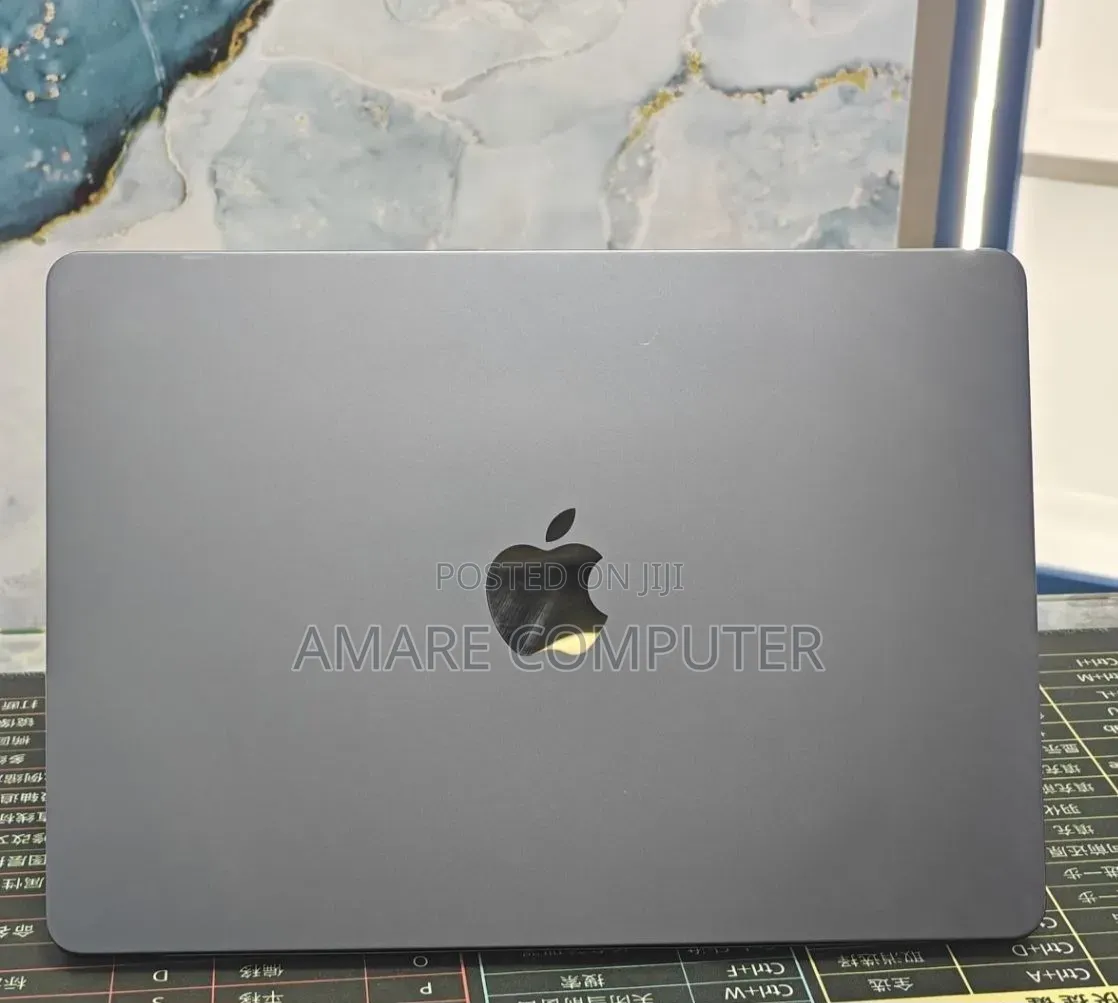 New Laptop Apple MacBook Air 2020 M1 8GB Apple M1 SSD 512GB
