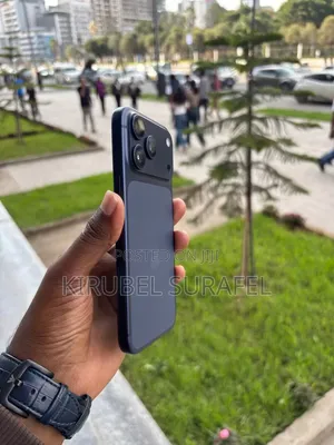 New Apple iPhone 17 Pro Max 512 GB Blue