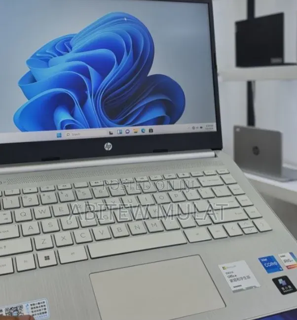 New Laptop HP Stream Notebook 16GB Intel Core i5 SSD 512GB