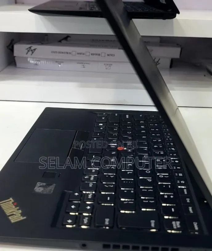 New Laptop Lenovo ThinkPad X1 Carbon 8GB Intel Core i5 SSD 512GB