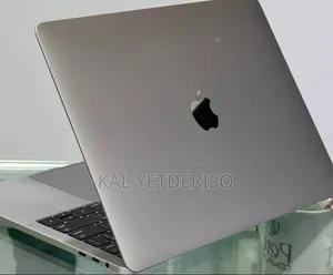New Laptop Apple MacBook Pro 2016 8GB Intel Core i5 SSD 256GB