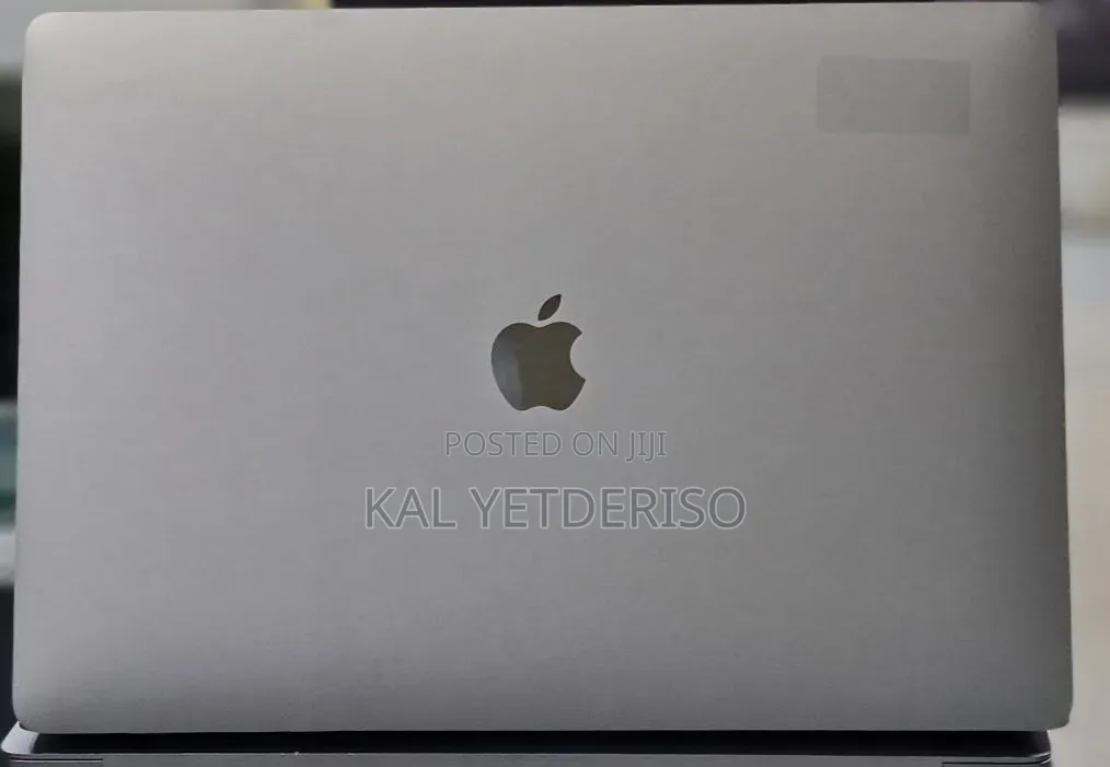 New Laptop Apple MacBook Pro 2017 16GB Intel Core i7 SSD 512GB