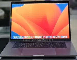 New Laptop Apple MacBook Pro 2017 16GB Intel Core i7 SSD 512GB