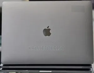 New Laptop Apple MacBook Pro 2017 16GB Intel Core i7 SSD 512GB