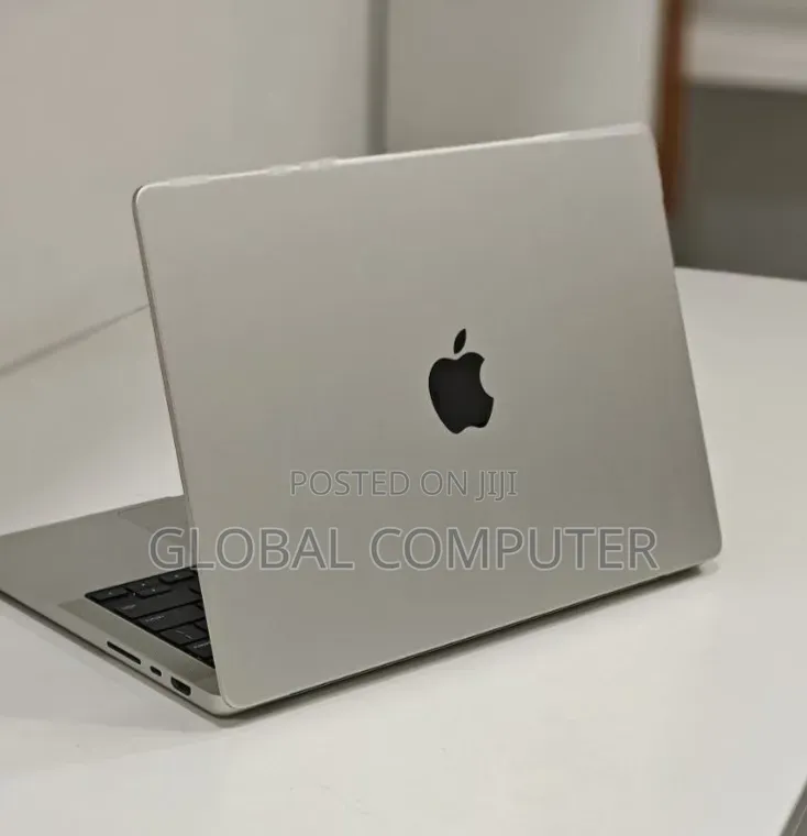 New Laptop Apple MacBook Pro 2024 M4 16GB Apple M4 SSD 1T