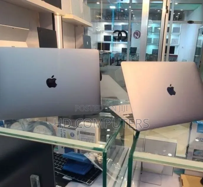 New Laptop Apple MacBook Air 2020 M1 8GB Apple M1 SSD 256GB