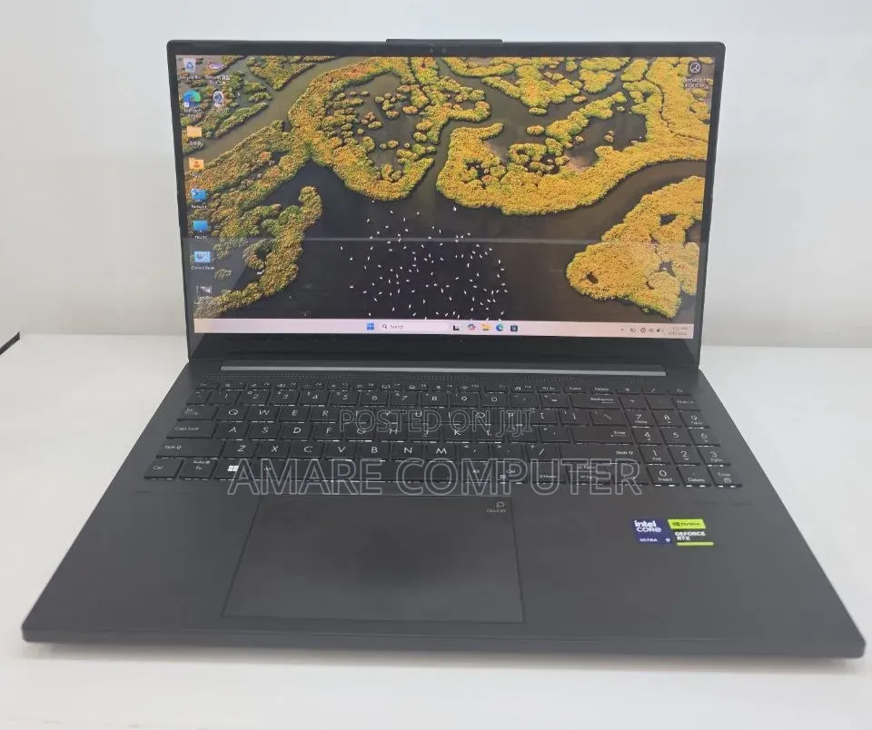 New Laptop Asus VivoBook S301LA 16GB Intel Core Ultra 9 SSD 512GB