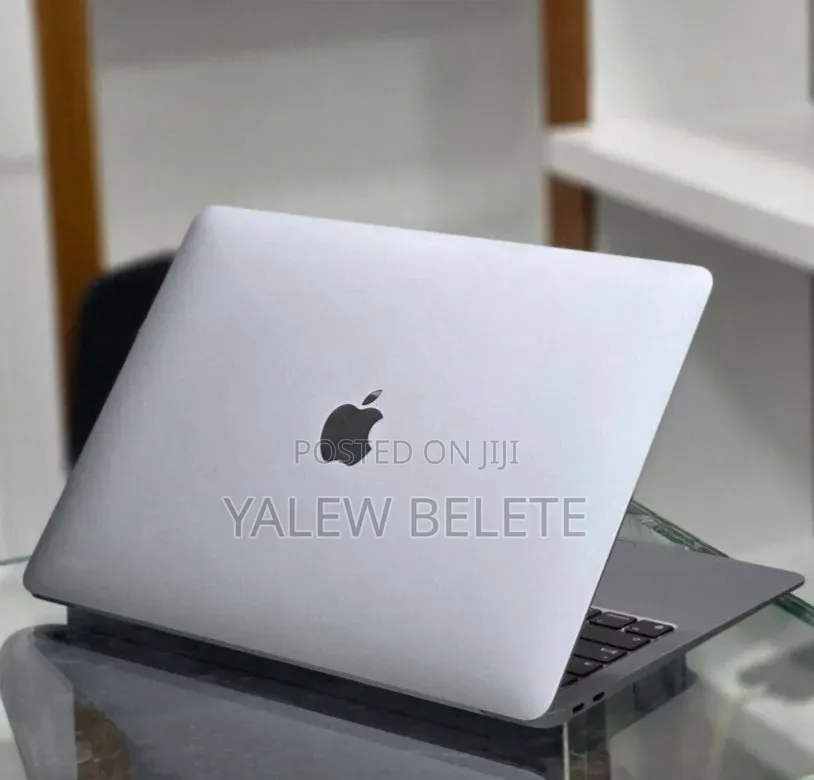 New Laptop Apple MacBook Air 2020 M1 8GB Apple M1 SSD 256GB
