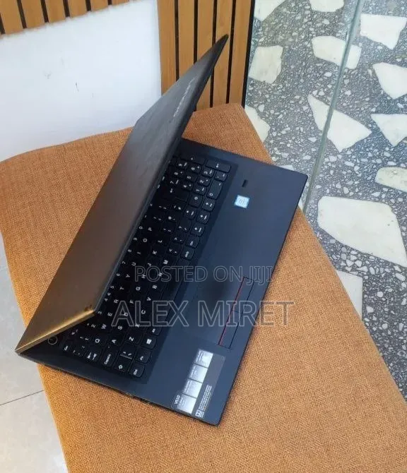 New Laptop Lenovo V510 8GB Intel Core i7 HDD 1T