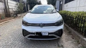 Volkswagen ID.6 2022 White