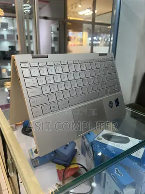 New Laptop HP Envy X360 8GB Intel Core i7 SSD 512GB