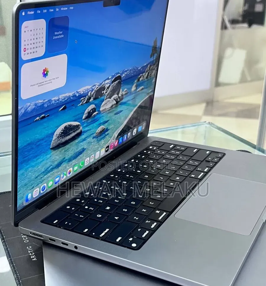 New Laptop Apple MacBook Pro 2021 M1 16GB Apple M1 Pro SSD 512GB