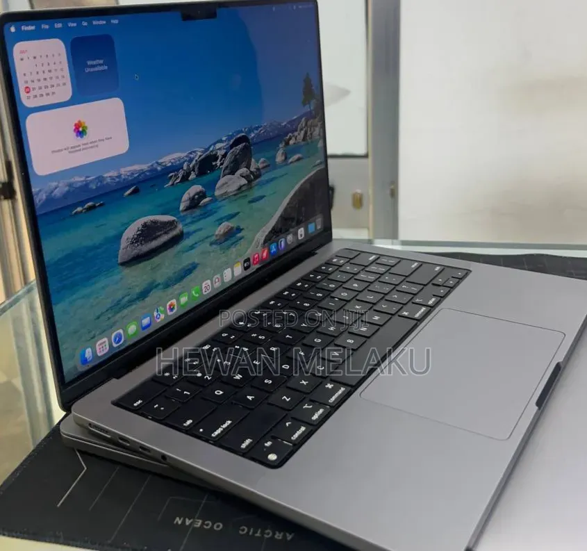 New Laptop Apple MacBook Pro 2021 M1 16GB Apple M1 Pro SSD 512GB
