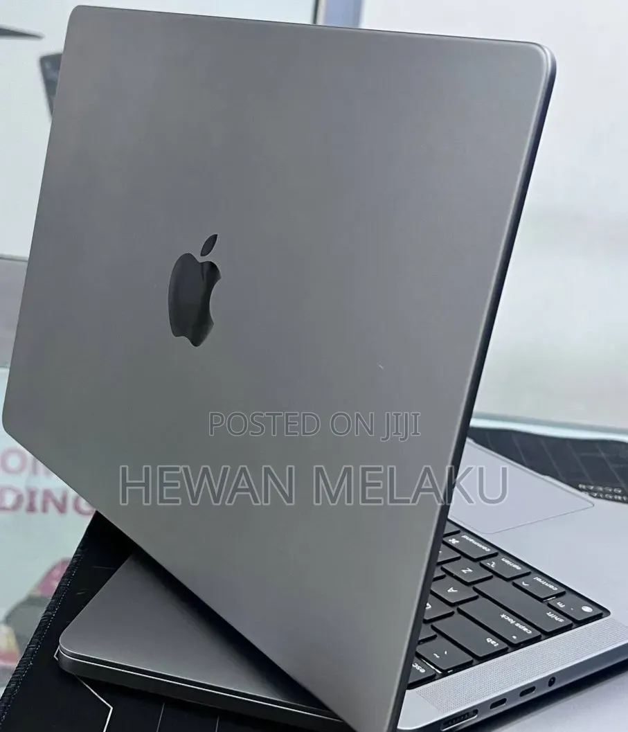 New Laptop Apple MacBook Pro 2021 M1 16GB Apple M1 Pro SSD 512GB