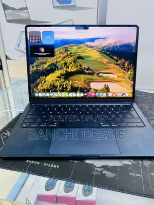 New Laptop Apple MacBook Air 2022 M2 16GB Apple M2 SSD 512GB