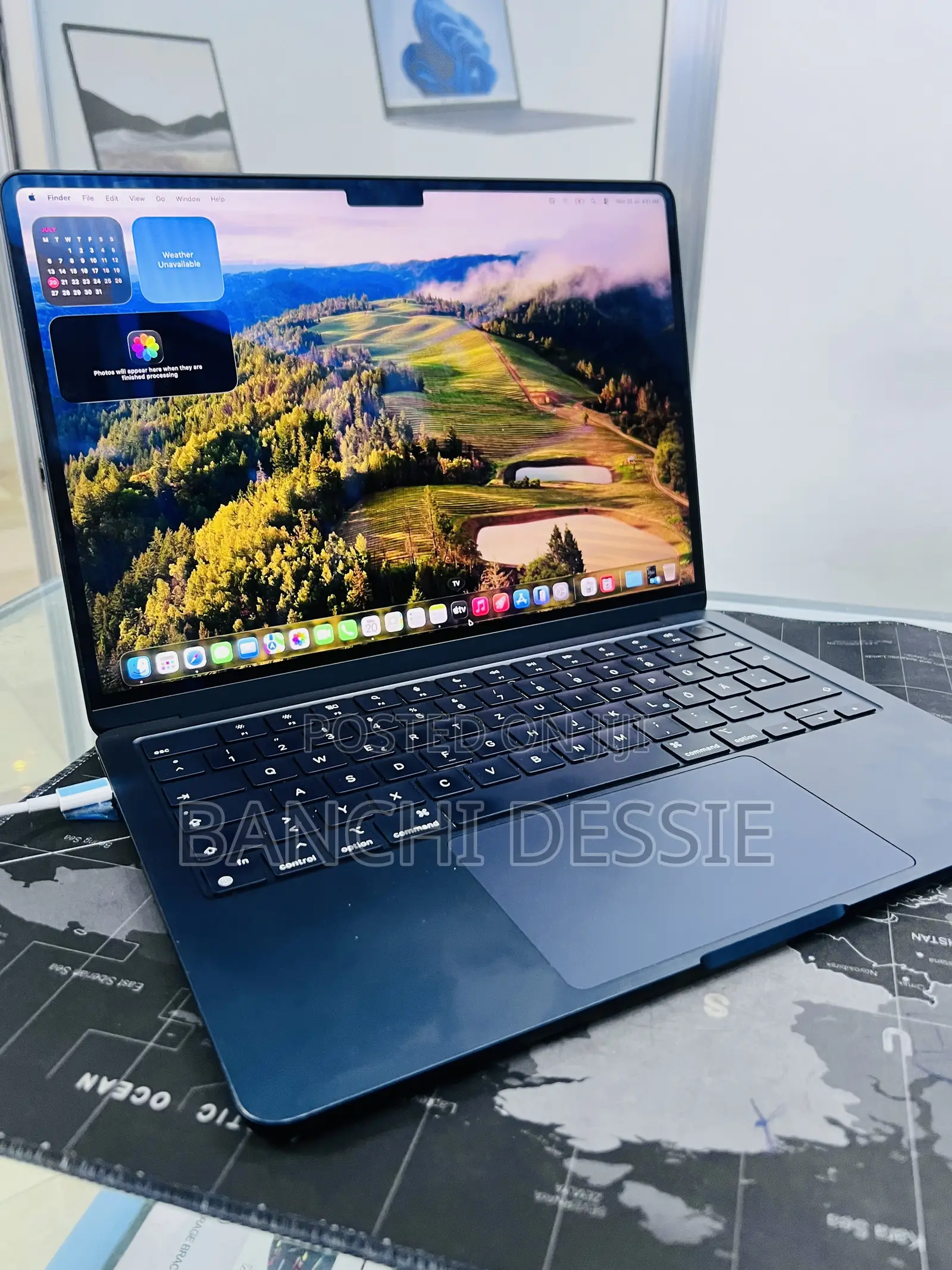 New Laptop Apple MacBook Air 2022 M2 16GB Apple M2 SSD 512GB
