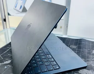 New Laptop Apple MacBook Air 2022 M2 16GB Apple M2 SSD 512GB