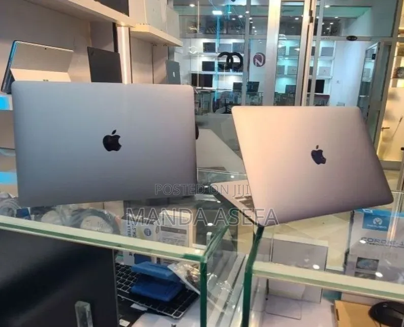 New Laptop Apple MacBook Air 2020 M1 8GB Apple M1 SSD 256GB