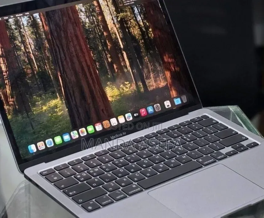 New Laptop Apple MacBook Air 2020 M1 8GB Apple M1 SSD 256GB