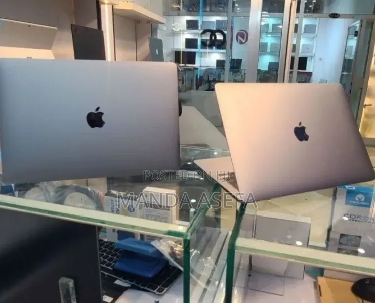 New Laptop Apple MacBook Air 2020 M1 8GB Apple M1 SSD 256GB