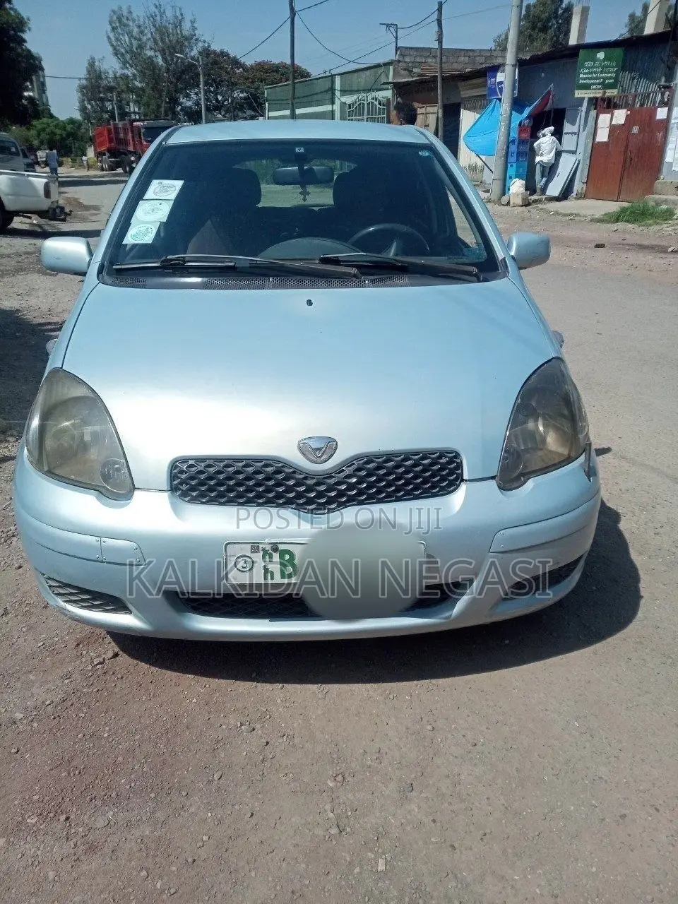 Toyota Vitz 2004 Blue