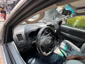 Toyota Hilux 2010 Silver