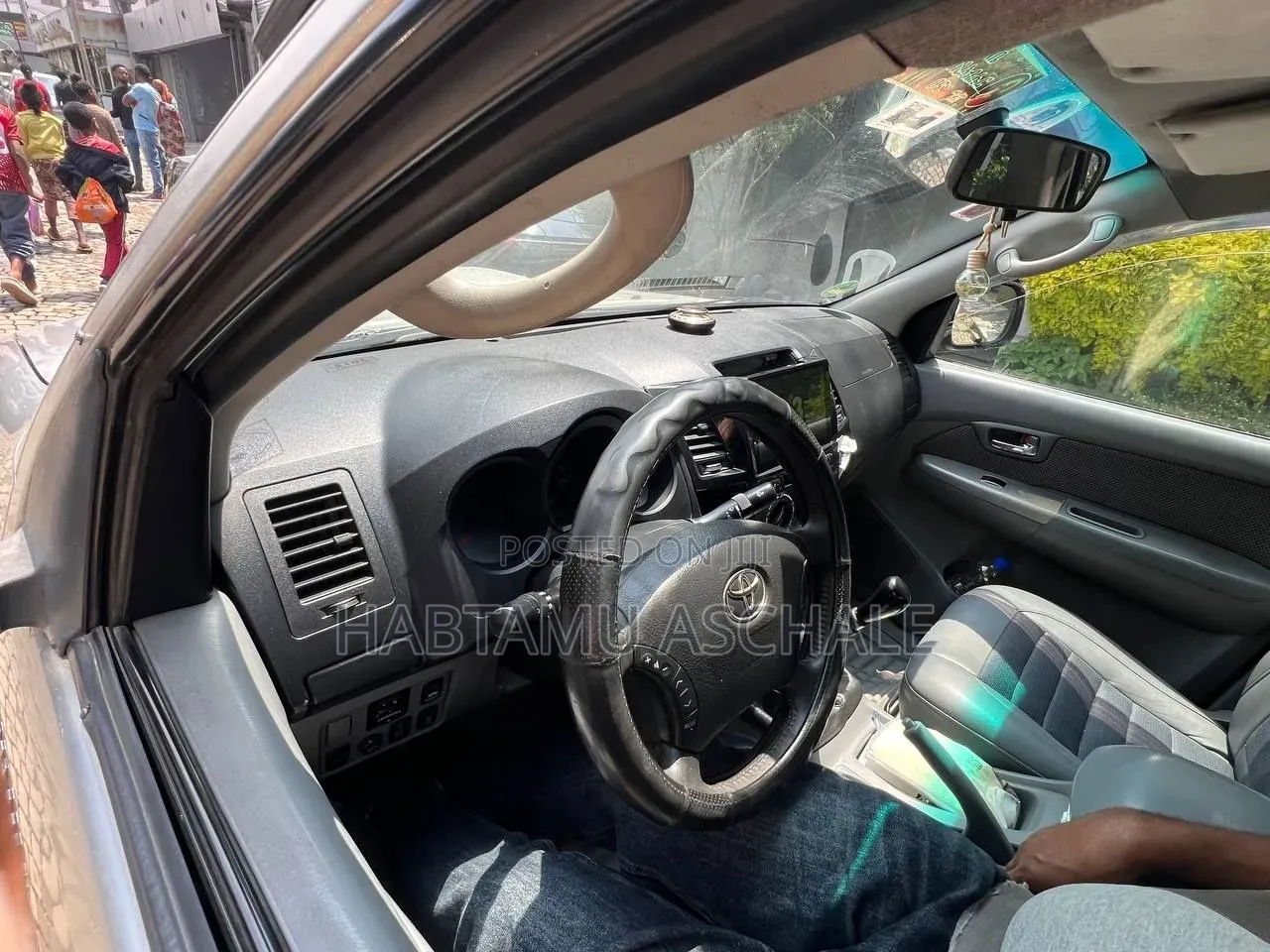Toyota Hilux 2010 Silver