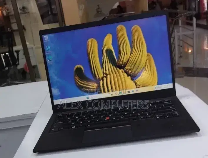 New Laptop Lenovo ThinkPad X1 Carbon 16GB Intel Core i7 SSD 512GB