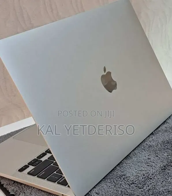 New Laptop Apple MacBook Pro 2020 M1 16GB Apple M1 SSD 512GB