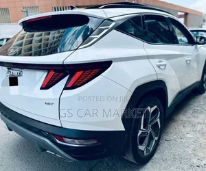 Hyundai Tucson SE 2022 White