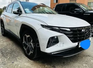 Hyundai Tucson SE 2022 White