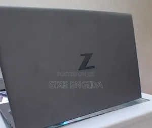 New Laptop HP ZBook Firefly G8 16GB Intel Core i7 SSD 512GB