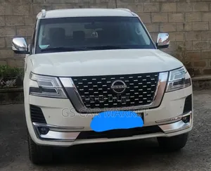 Nissan Patrol 2017 White